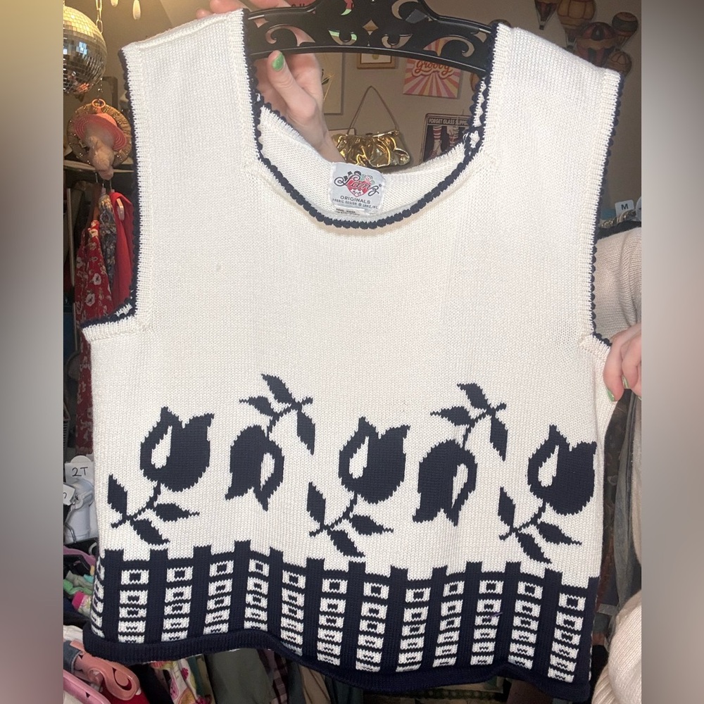 Vintage Cream blue tulip Oversize Floral Knit Sweater Vest